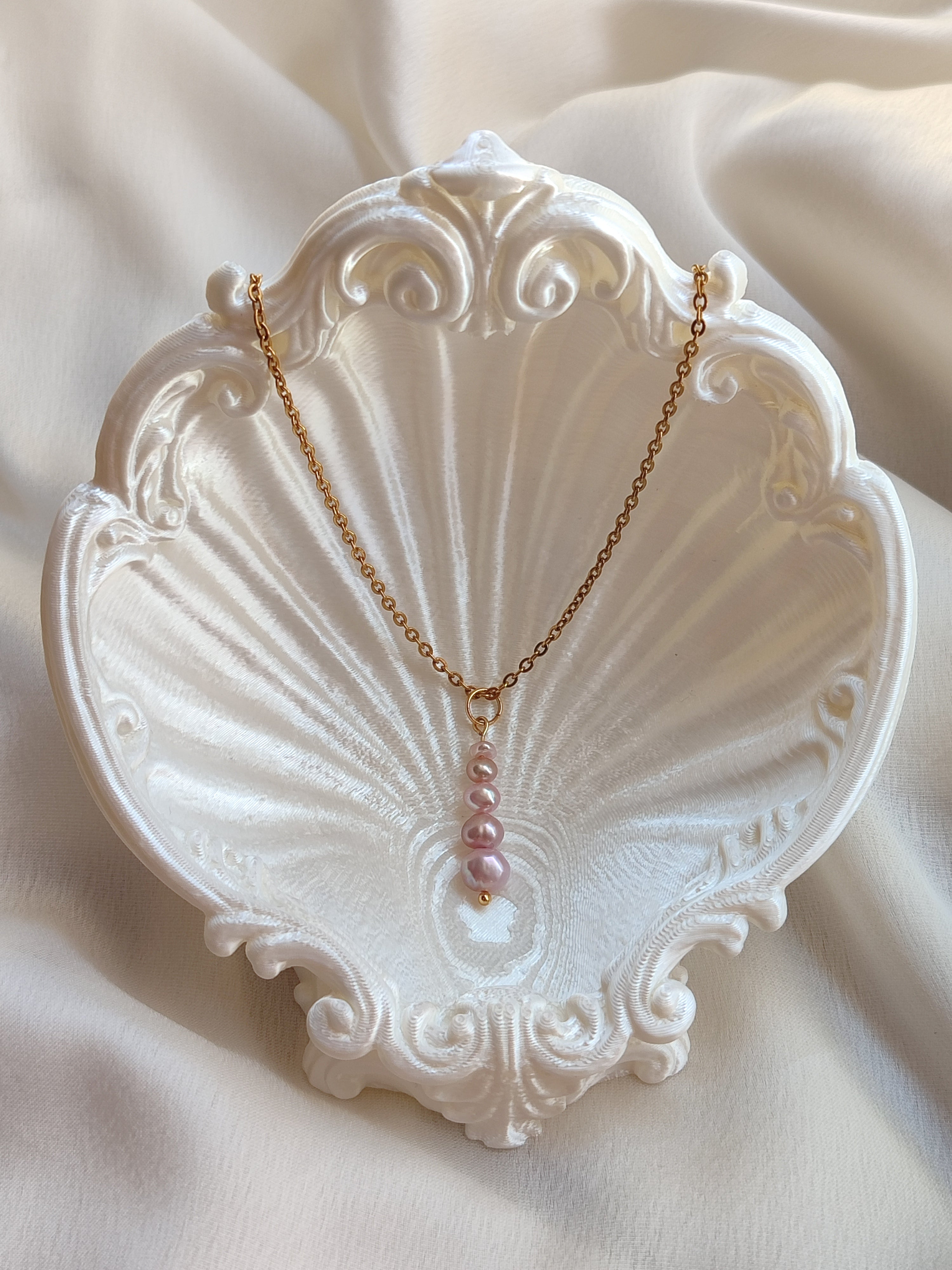 Eōs Necklace