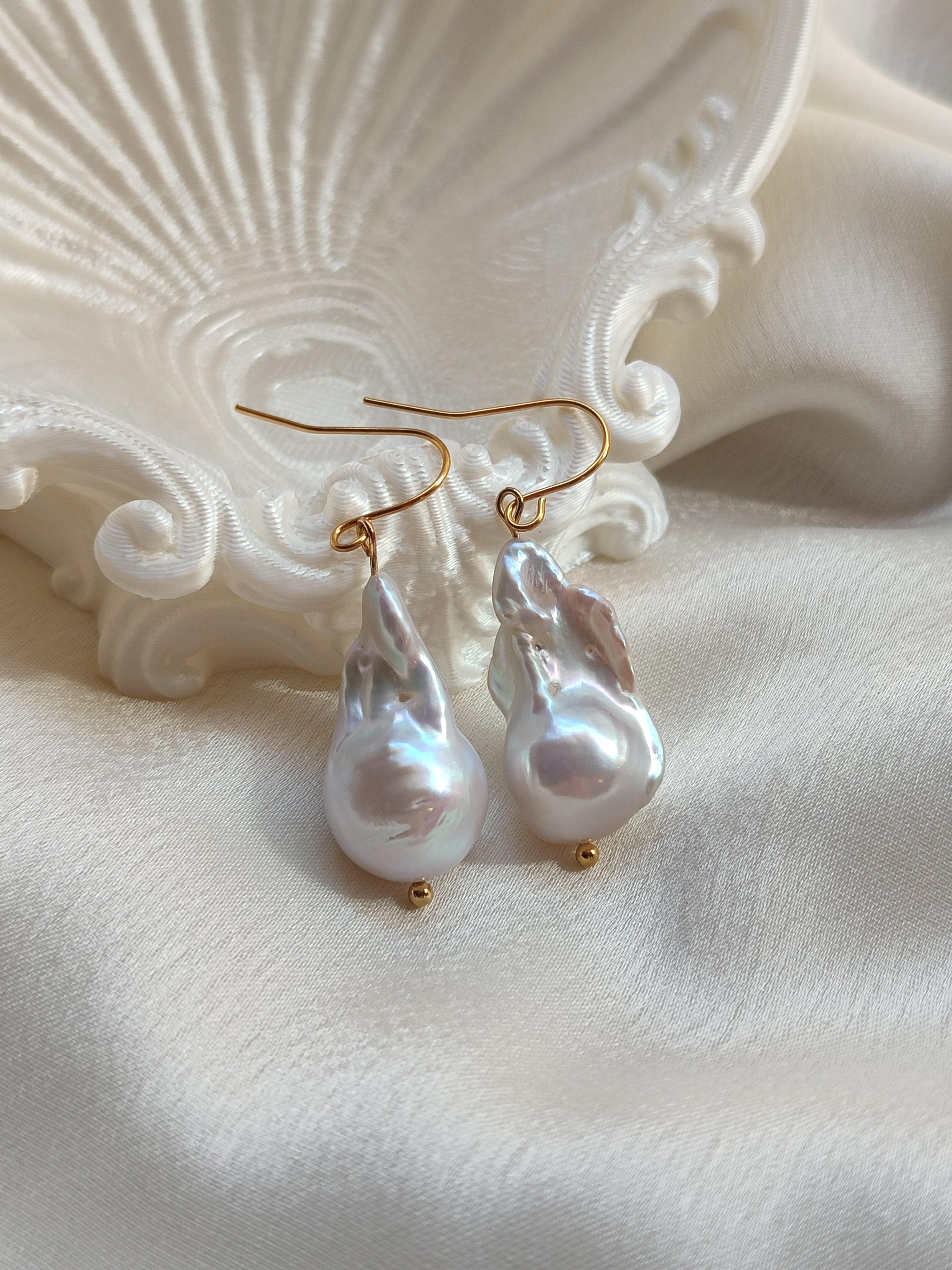 Aiglē Earrings