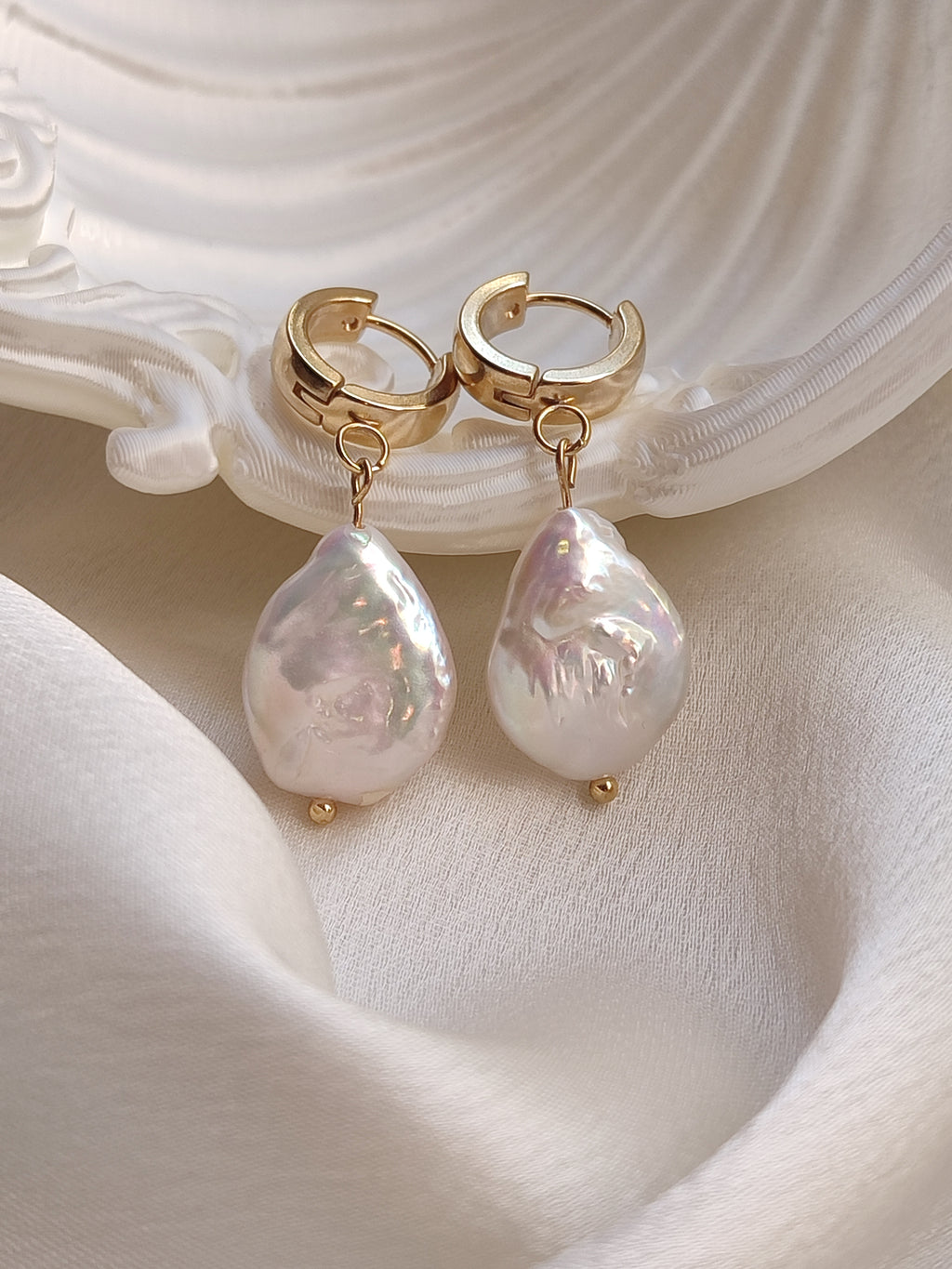 Selēnē Earrings
