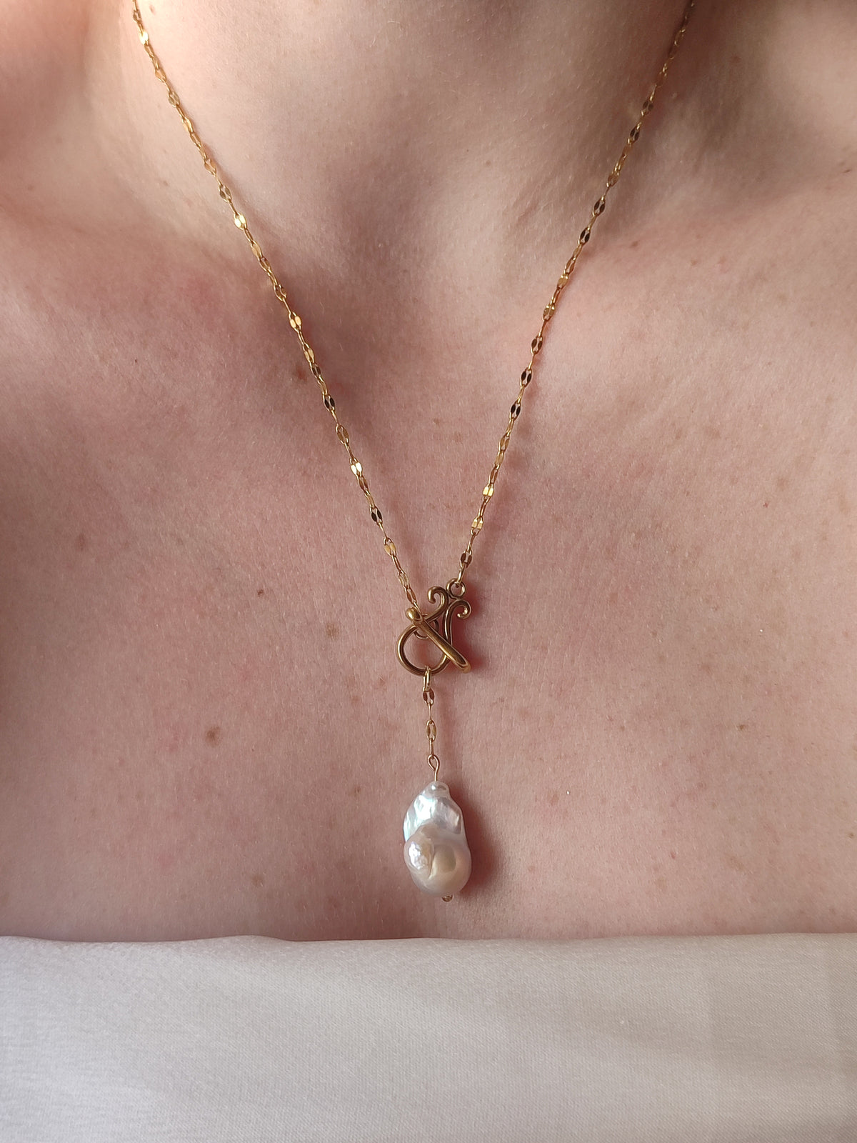 Aiglē Necklace
